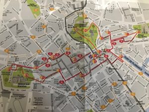 Plan du centre ville de Caen avec circuit à faire à pied